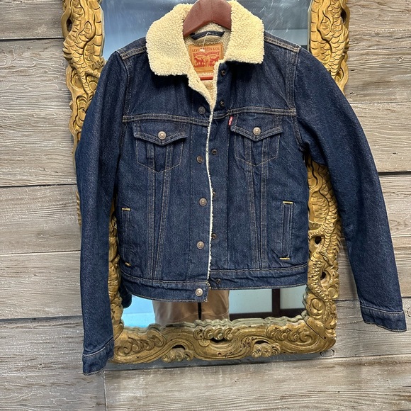 Levi Sherpa lined jeans jacket - Picture 2 of 2